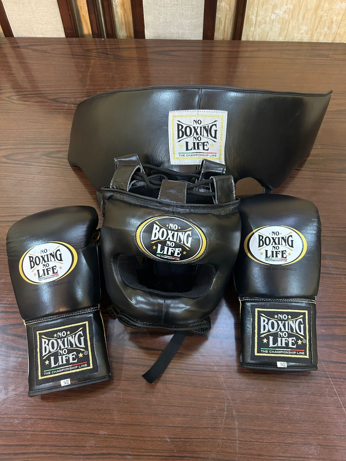 No Boxing No Life All-Black Complete Boxing Set (8oz–20oz) – Gloves, Headgear & Groin Guard for Professional Training & Sparring