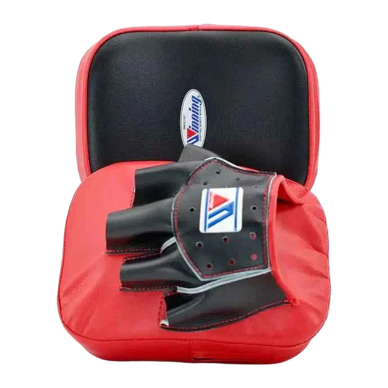 CM-10 compact curved focus mitts in red and black