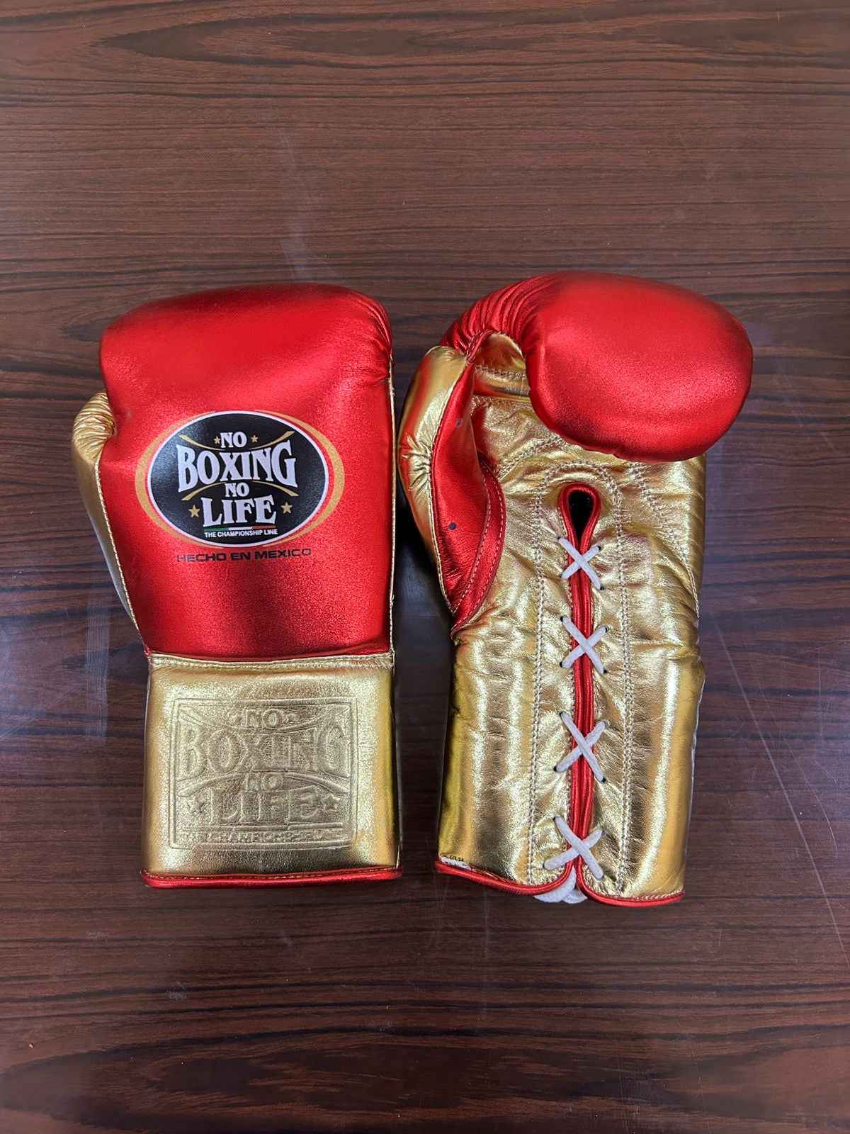 No Boxing No Life Boxing Gloves - Metallic Red & Gold Edition, Pro