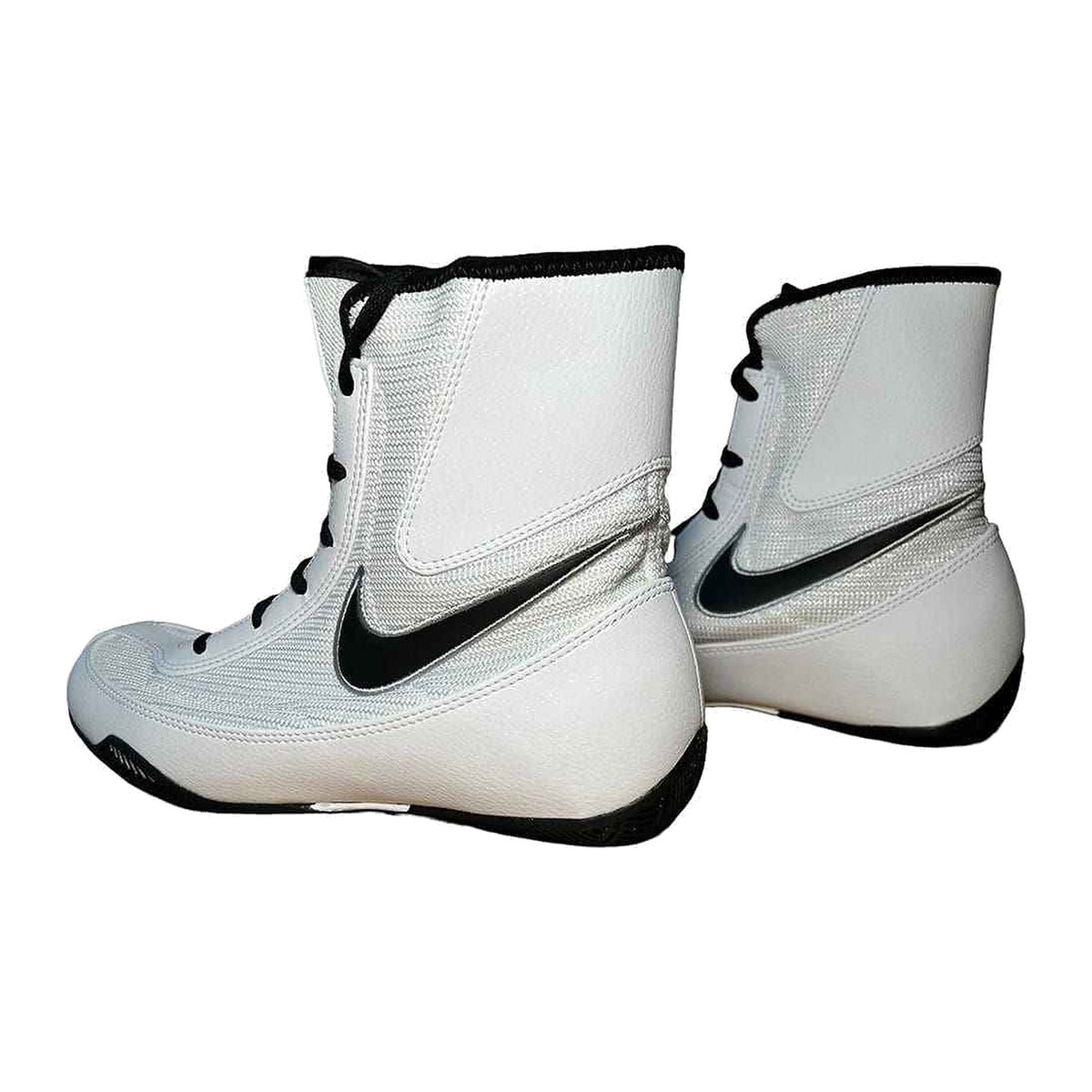 Nike Machomai 2 boxing shoes in white and black, outsole traction pattern